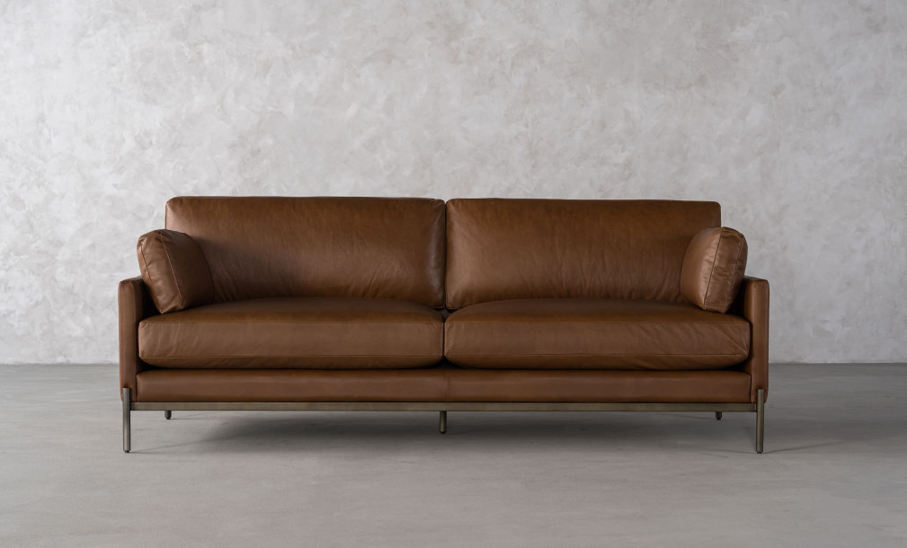Gibson Leather Sofa (Old saddle Color)