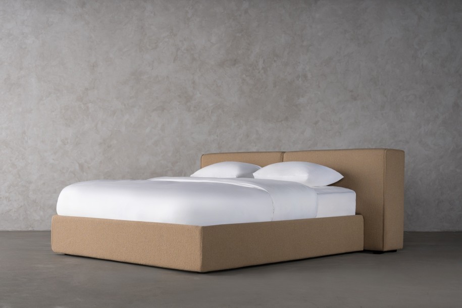 Double Bed 200x200 cm (Fabric: EASY BOUCLE col.11 CLAY (Cat. 3))