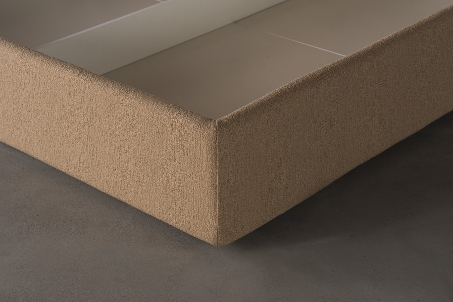 Double Bed 200x200 cm (Fabric: EASY BOUCLE col.11 CLAY (Cat. 3))