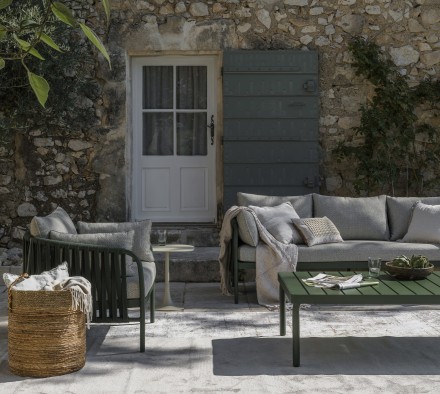 Celebrate the Season: 15% Off Outdoor Furniture