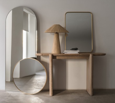 Walls That Speak: Framed, Hung, Reflected