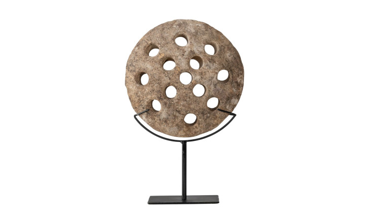 Disc N2 on stand - white stone