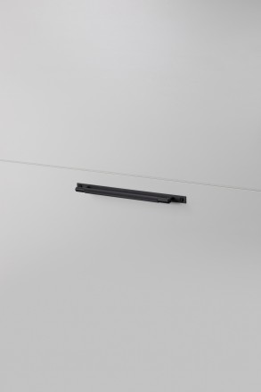 Pull Bar Plate Linear Medium 290mm Black (non US)