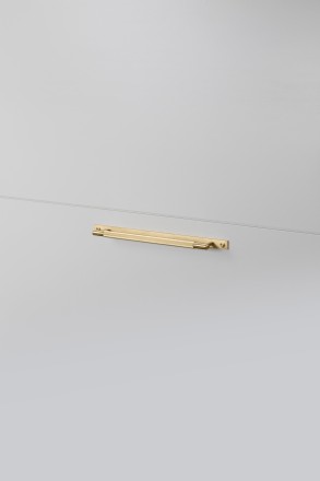 Pull Bar Plate Linear Medium 290mm Brass (non US)