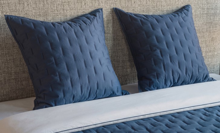 Cloud Pillowcase Pair Mood Indigo 70x70 cm (set of 2)